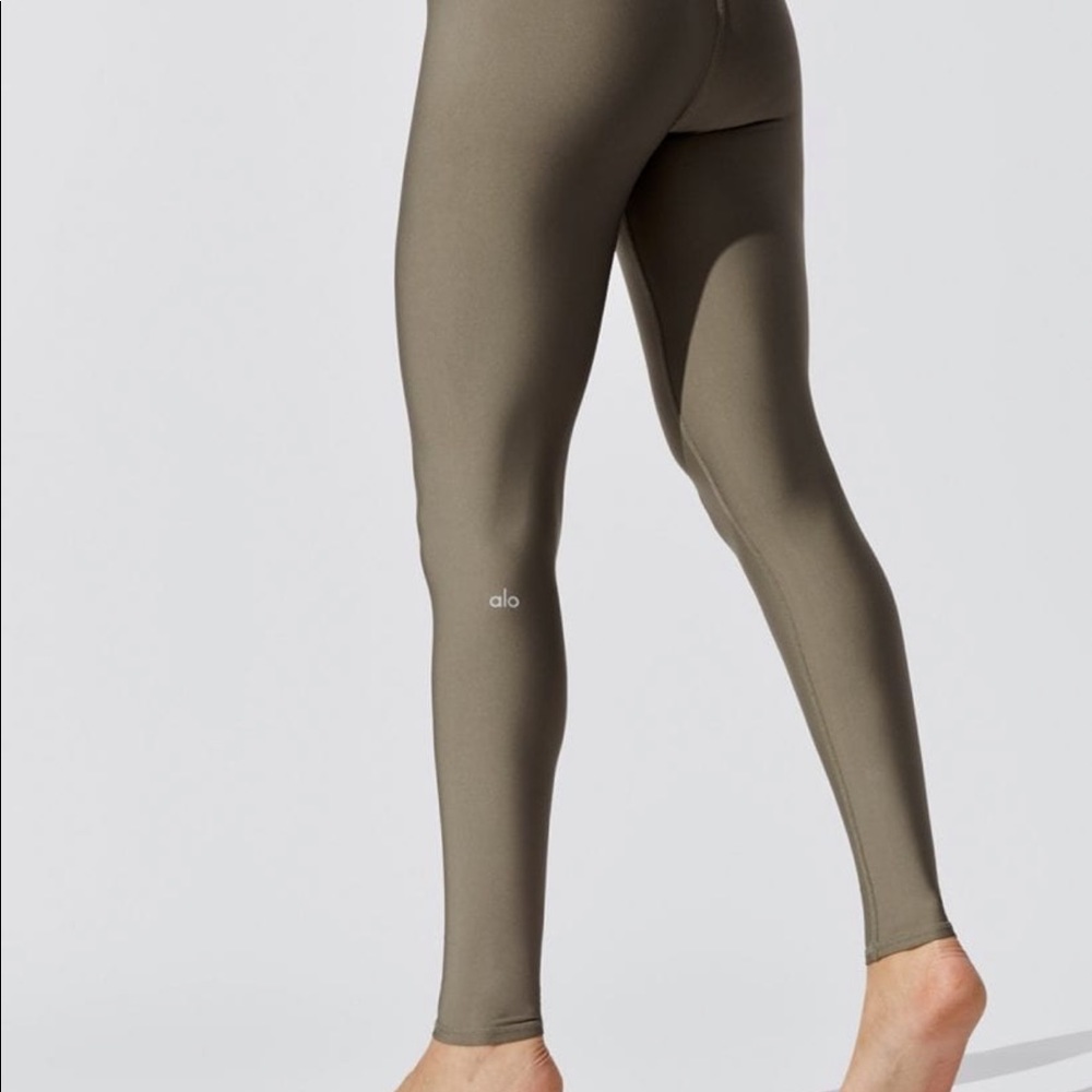 Alo Yoga Airlift Legging